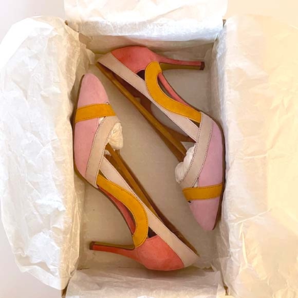 NINA ORIGINALS MULTICOLORED SUEDE HEELS - Picture 7 of 9